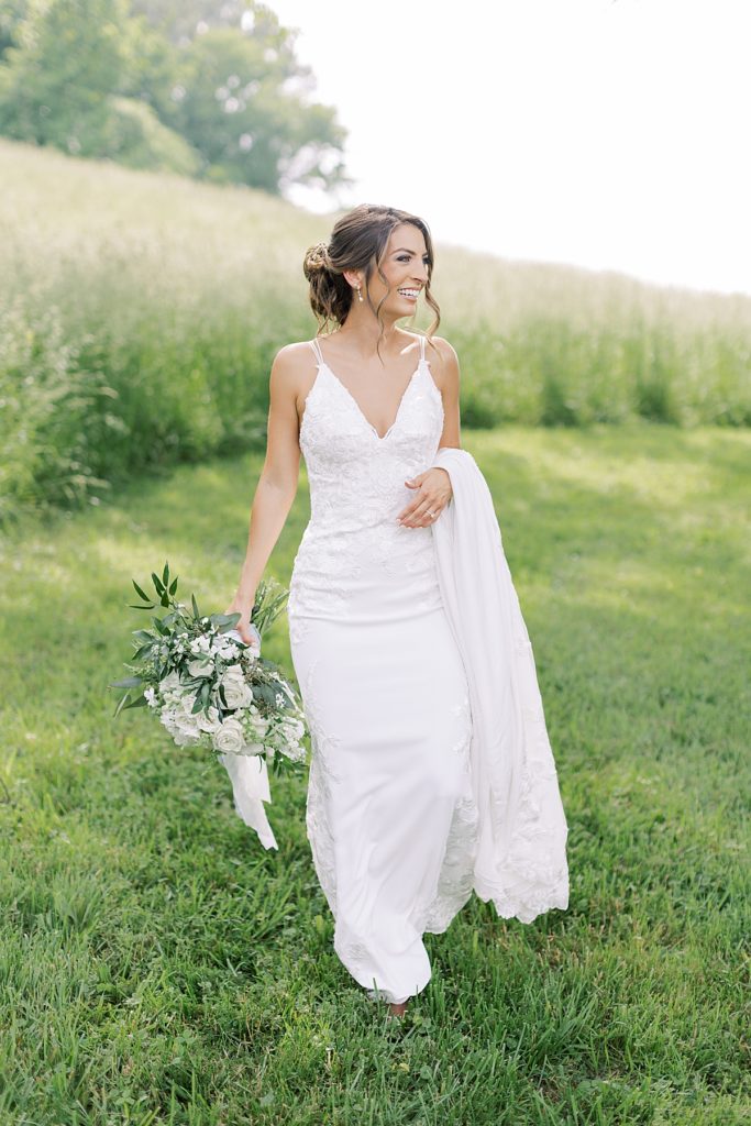 Bride with bouquet Mint Springs Farm - Rachel Fugate Photography